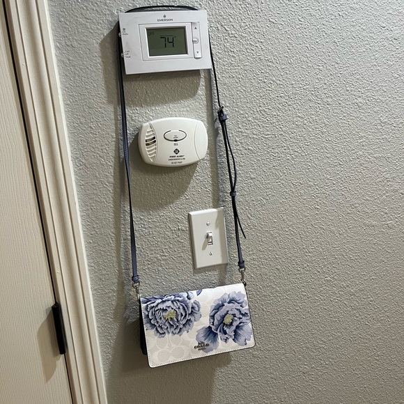 Coach Foldover Kaffe Fassett Crossbody. ( Limited Edition ) - Picture 6 of 7